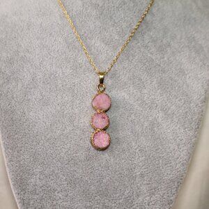 Pink Triple Druzy Stone Pendant Necklace – Gold Trim